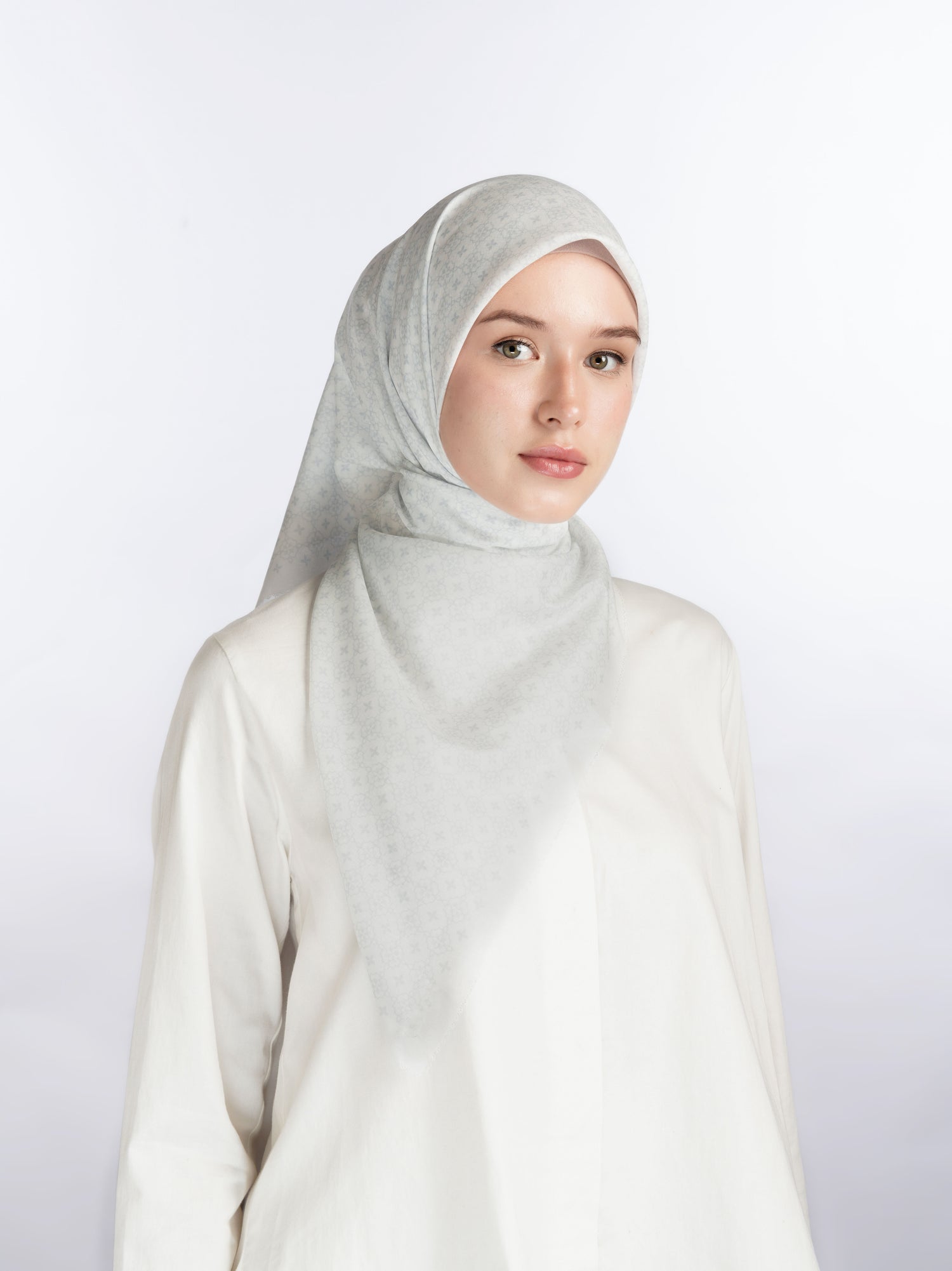 Kanoga Scarves White