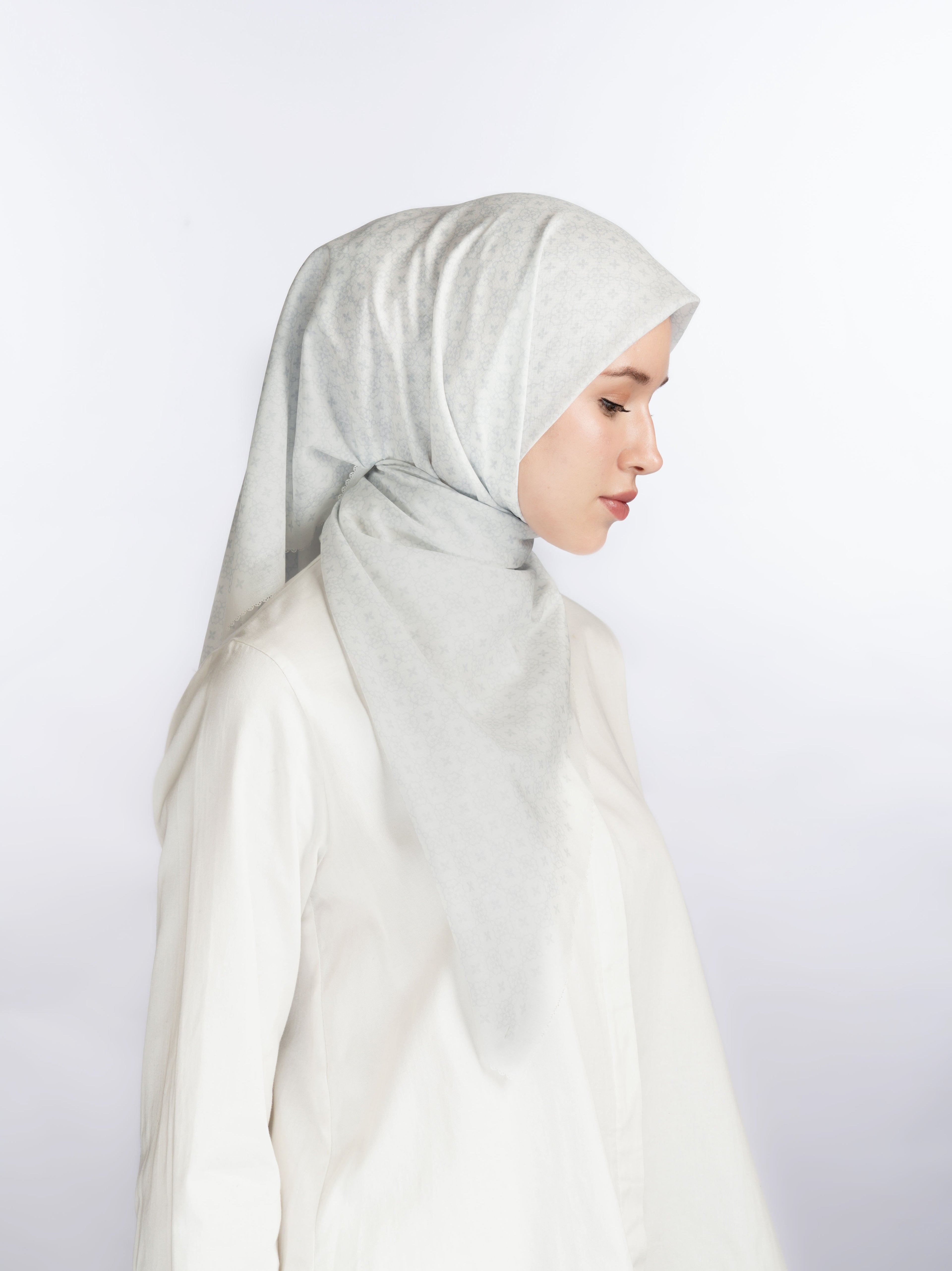 Kanoga Scarves White