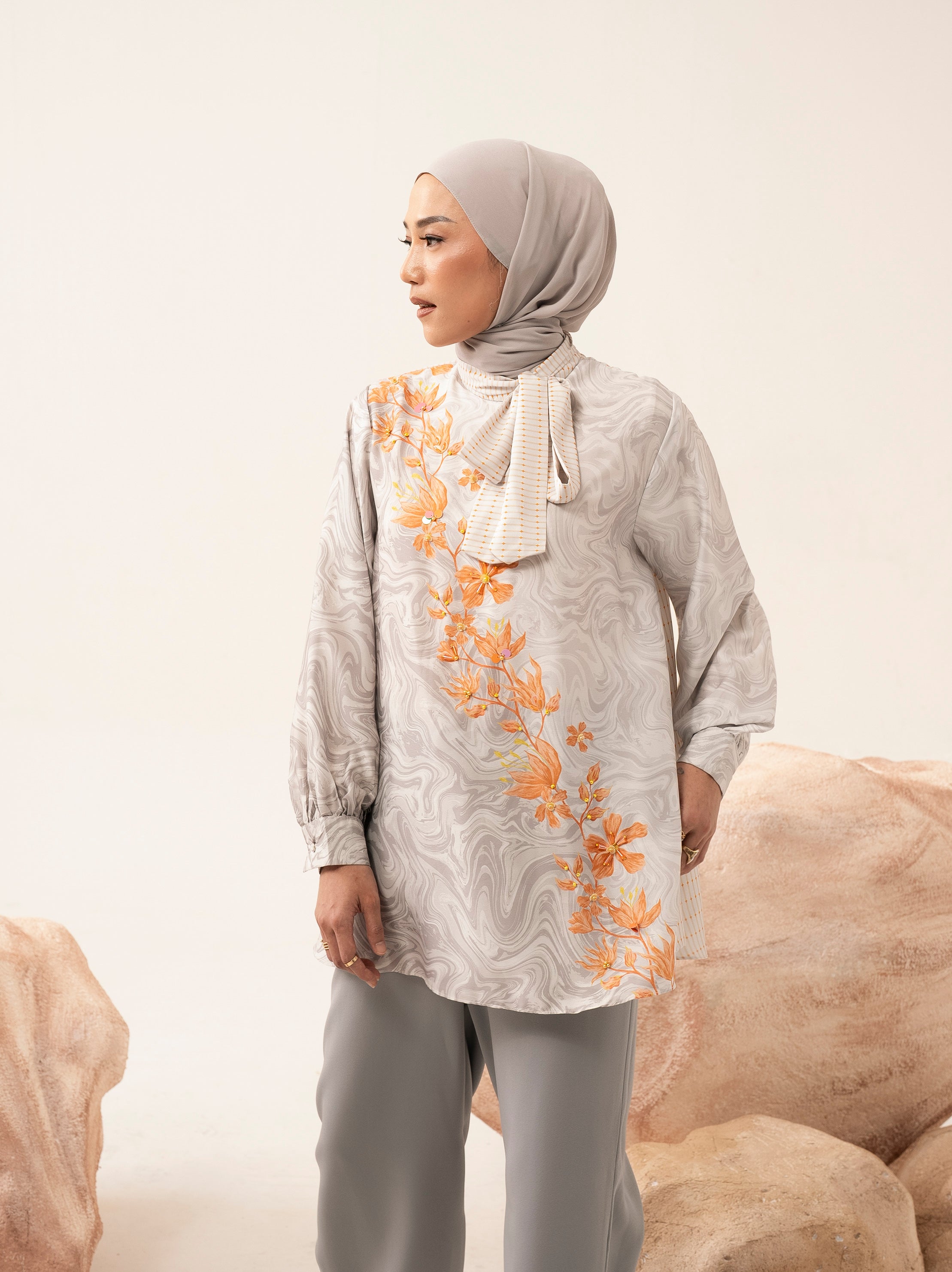 Gia Blouse Gray