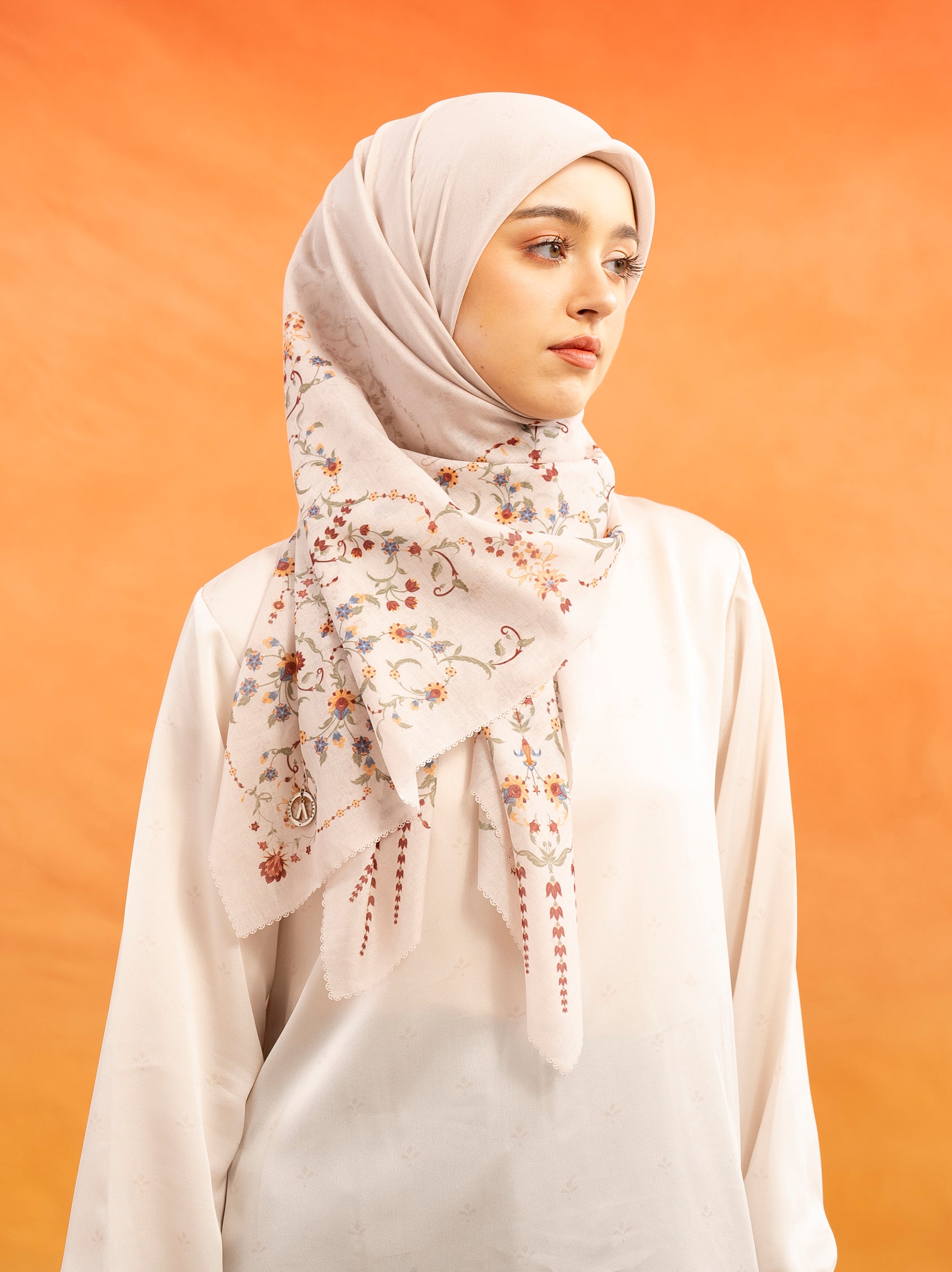 Sarafa Scarves Creme