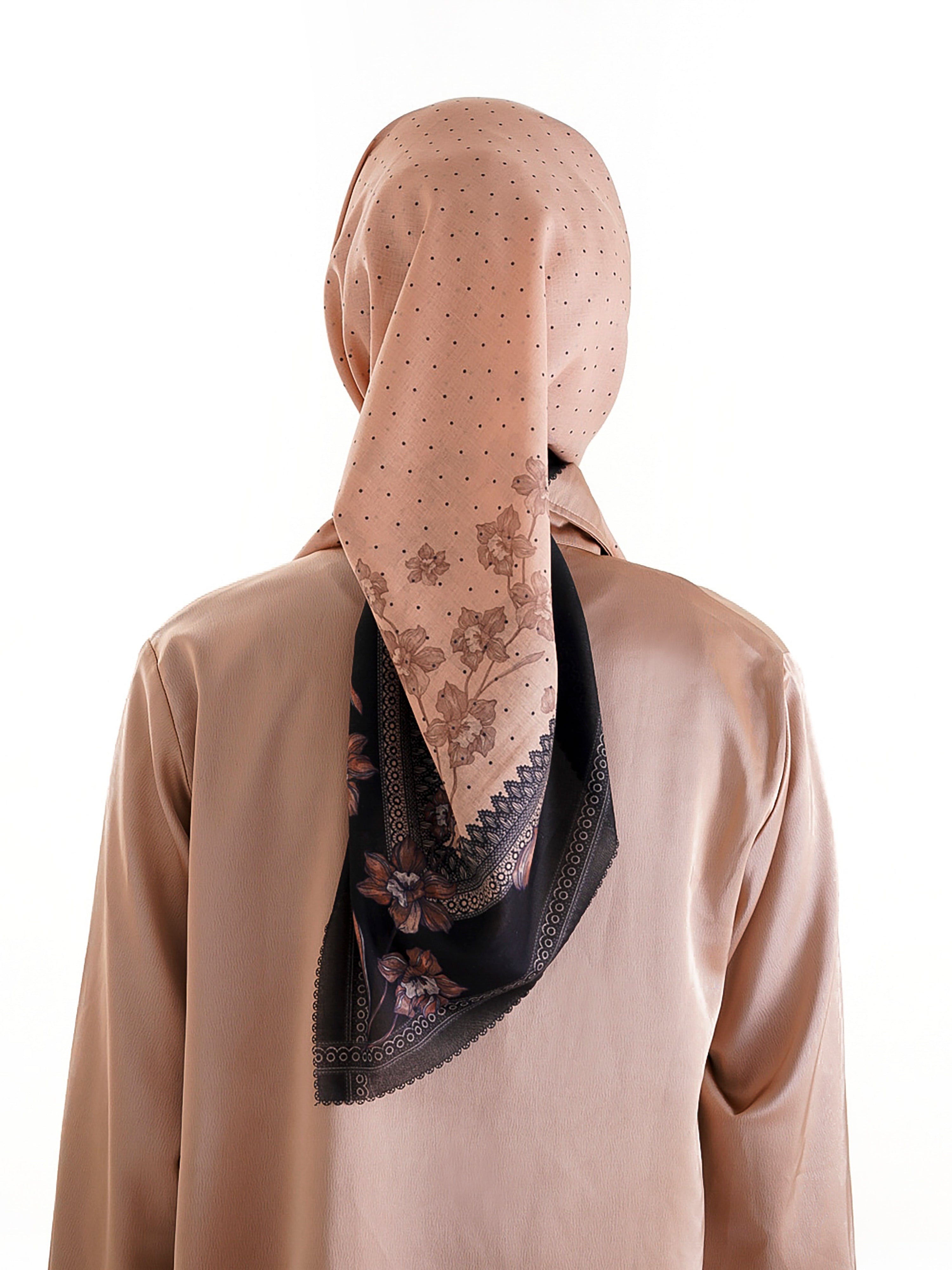 Tanaya Scarves Creme