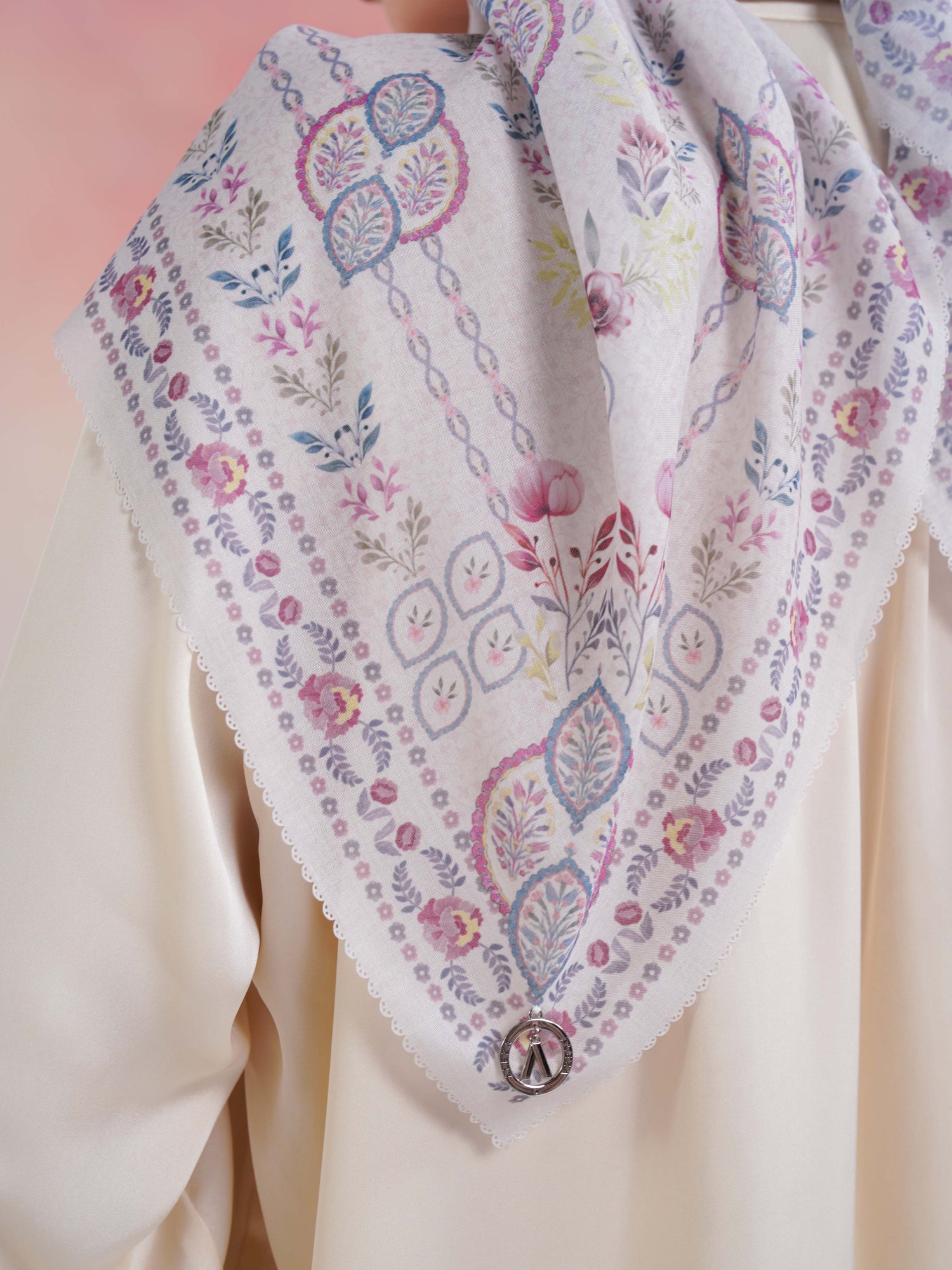 Kiera Scarves Crème