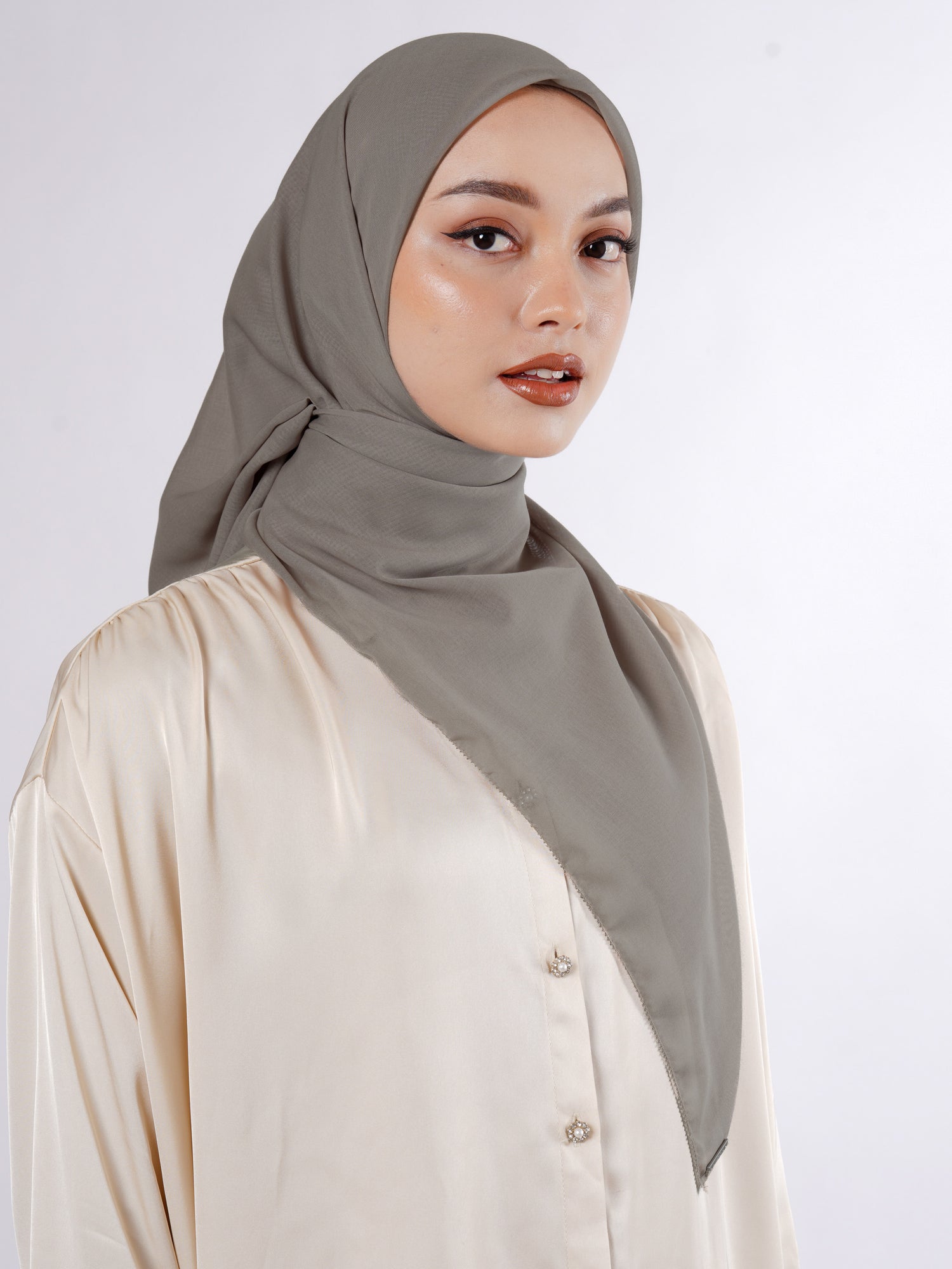 Eesha Scarves Taupe