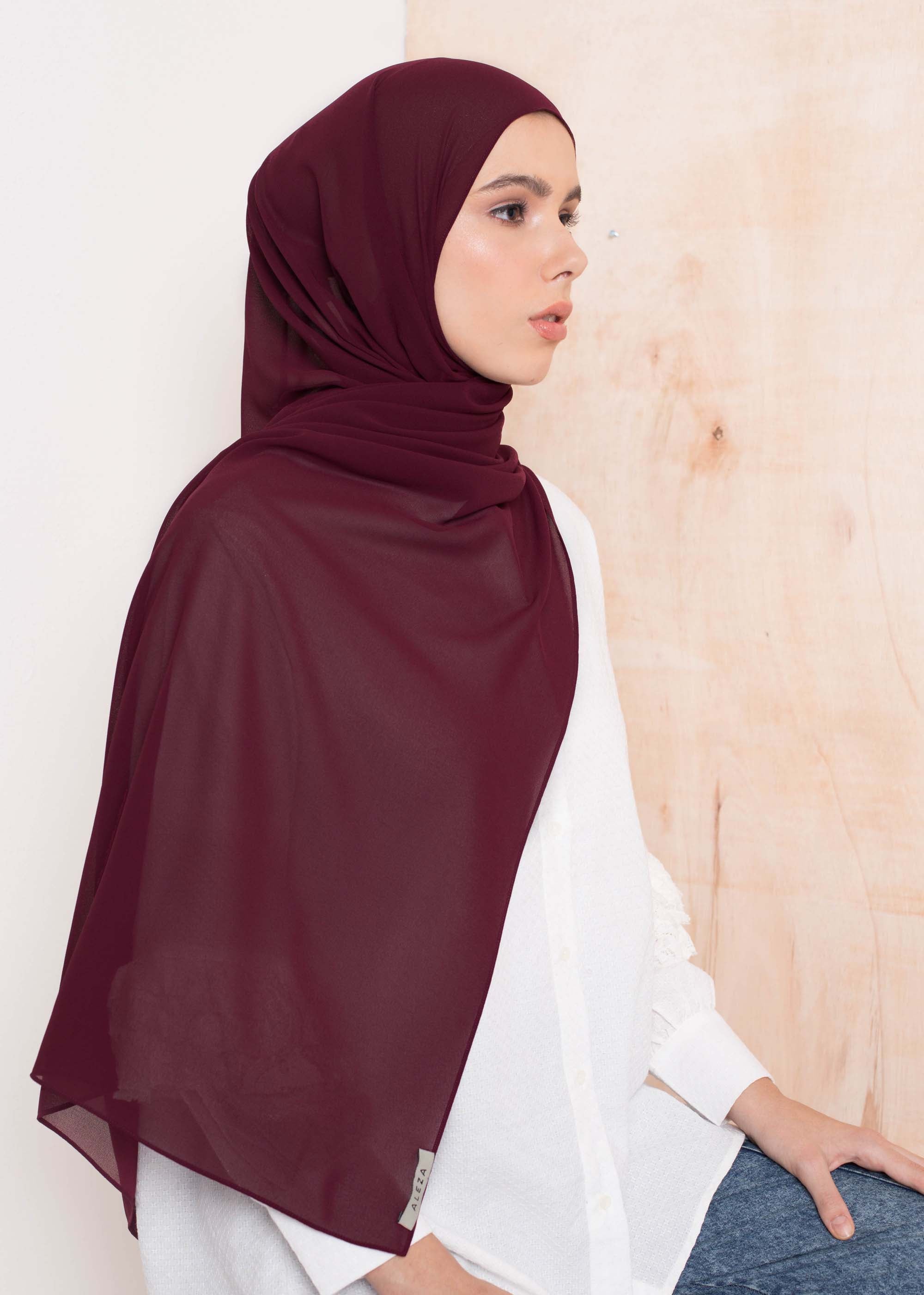 Saiva Shawl Maroon